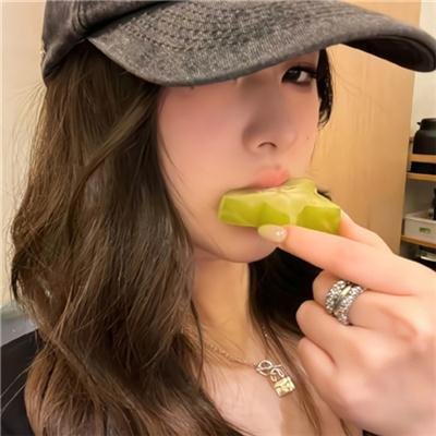 男人与婴儿